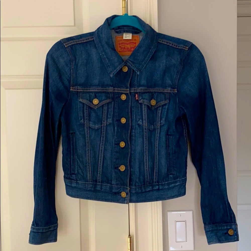 Levi women’s jean jacket